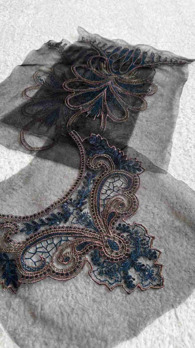 Set (Neckline & Bunches)