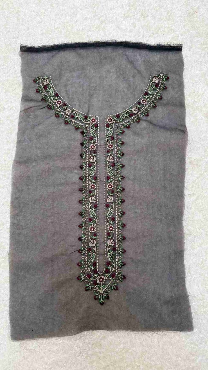 Neckline